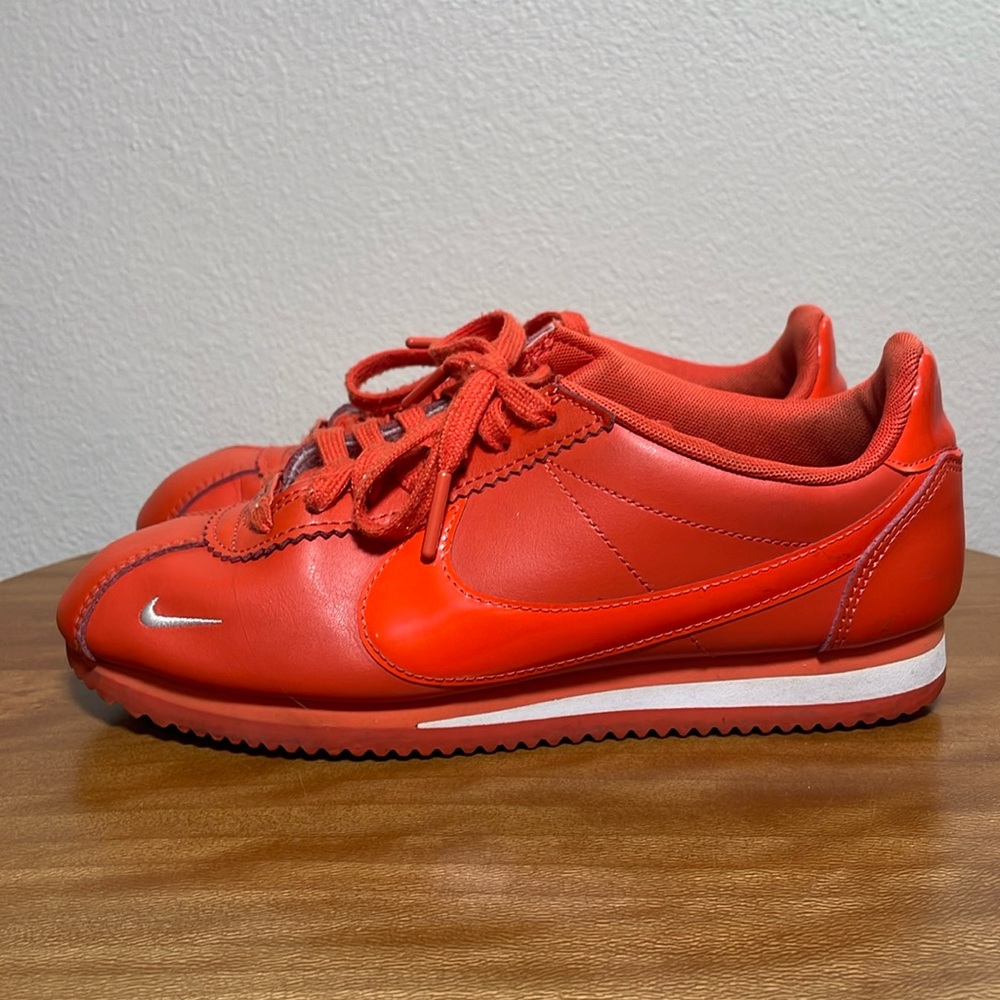 Nike Cortez 2018 Orange Swoosh Womens Size 7.5